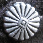 本物‐コンチョボタン