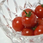 赤く熟してツヤツヤ！美味しそうなトマトです