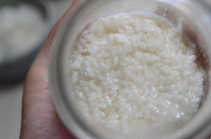 余った米こうじは、塩こうじにして美味しくいただきました！